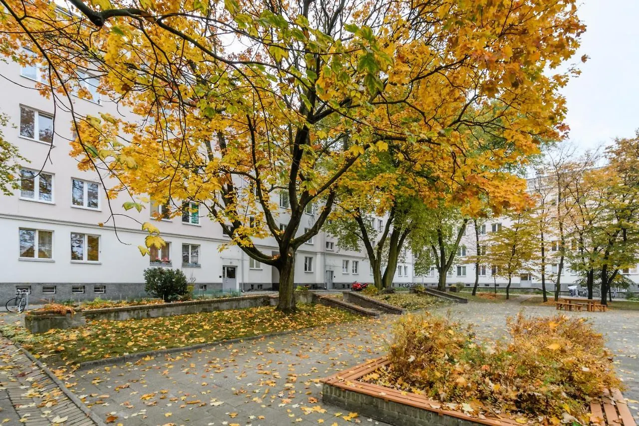 Metro Plac Wilsona Apartment ワルシャワ 0*,  ポーランド