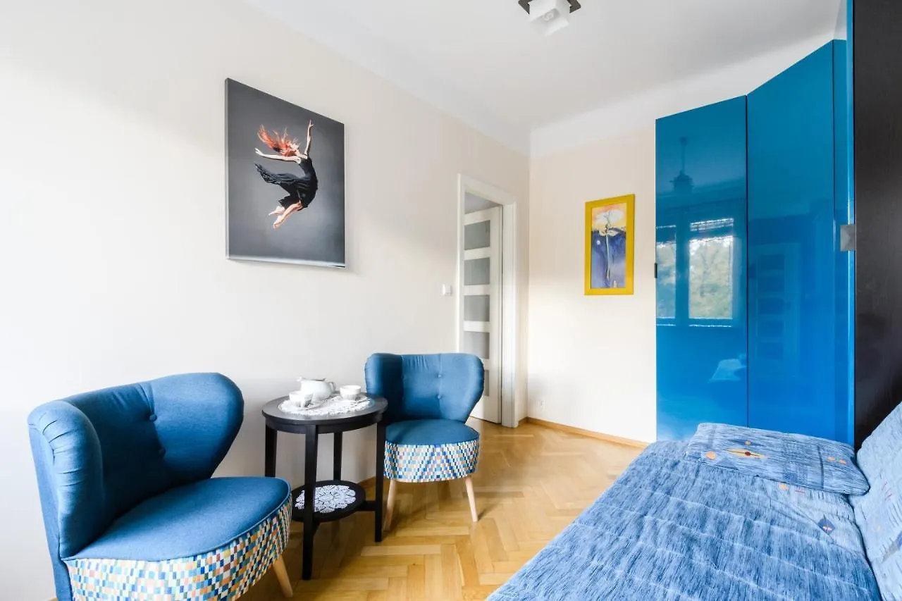 Metro Plac Wilsona Apartment ワルシャワ