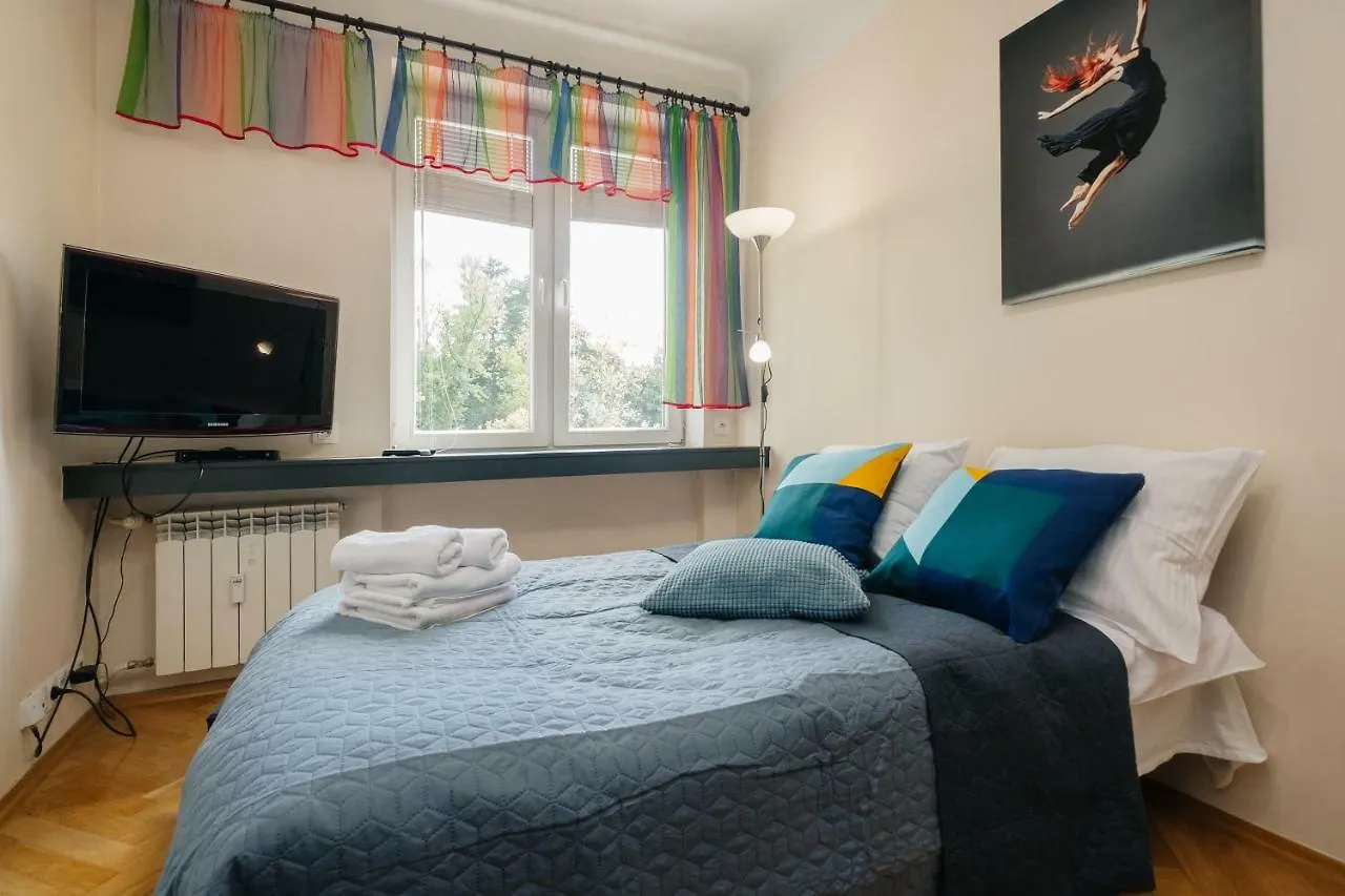 Metro Plac Wilsona Apartment ワルシャワ ポーランド